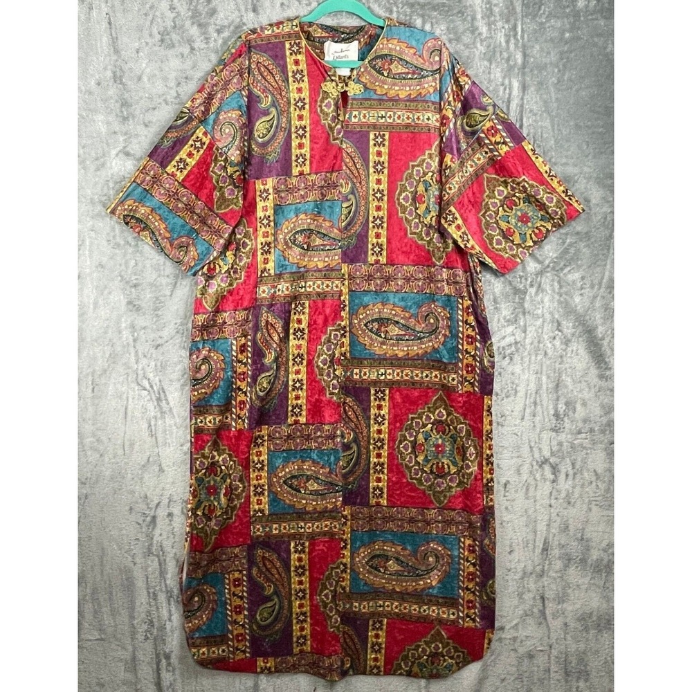 Vintage David Brown Caftan Large Asian Velvet‎ Paisley Floral Muumuu Mrs Roper